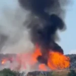 Gust dim nad Novim Sadom! Zapalila se divlja deponija, vatrogasci bore sa vatrom na otvorenom!