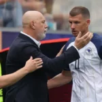 Hteo da tuče trenera, bacao flašicu... Džeko prvi put progovorio o incidentu