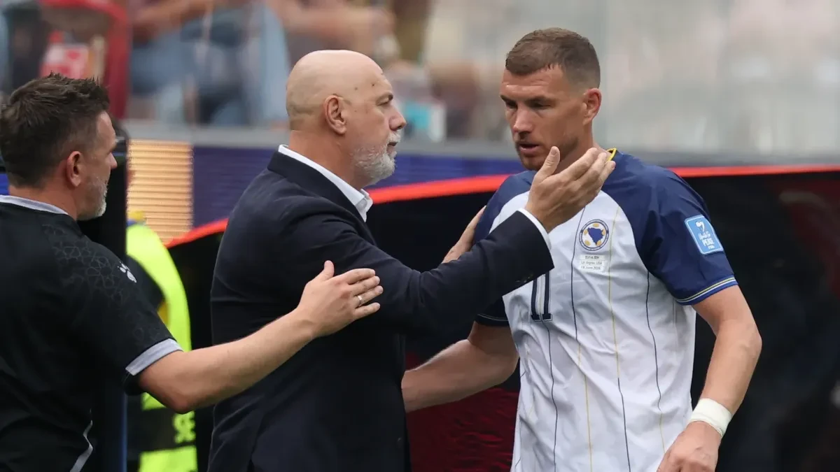 Hteo da tuče trenera, bacao flašicu... Džeko prvi put progovorio o incidentu