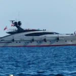 Milionske grdosije se usidrile kod Dubrovnika - jedna pripada bivšem šefu Gugla 