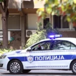 Muškarac izbo nožem trudnicu i pobegao: Policija traga za njim