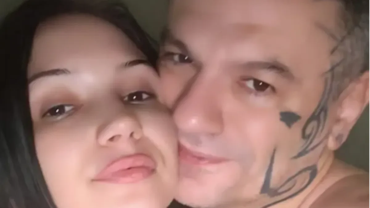 Muzičar objavio prve slike sa 23 godine mlađom devojkom! Ženu optužio da ga varala sa učenikom, a sad šokirao sve