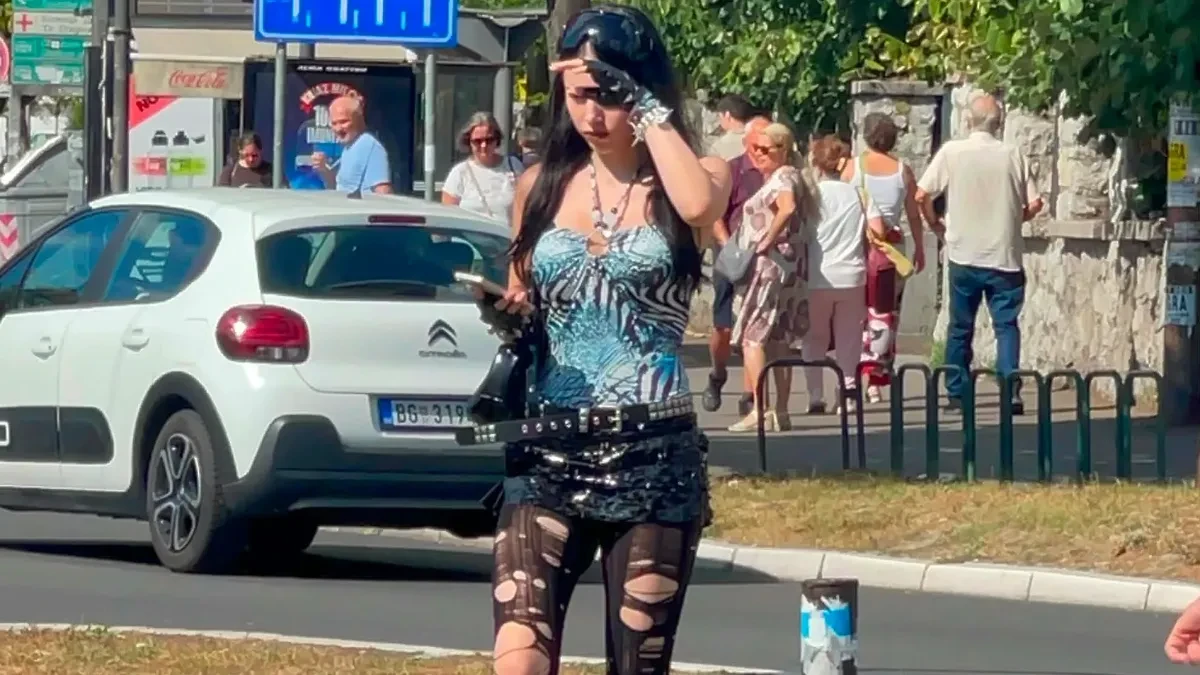 Ona je nova zadrugarka! Svi gledaju u nju, izgledom šokirala prisutne: