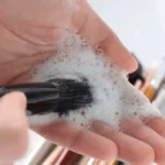 Priznajte koliko ih često perete i zašto nikad baš? Koliko često treba čistiti četkice za šminkanje?