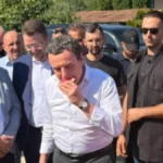 Rašić se smeje dok Kurti ruši srpske kuće! Bez pardona zajedno paradiraju po Zubinom potoku!