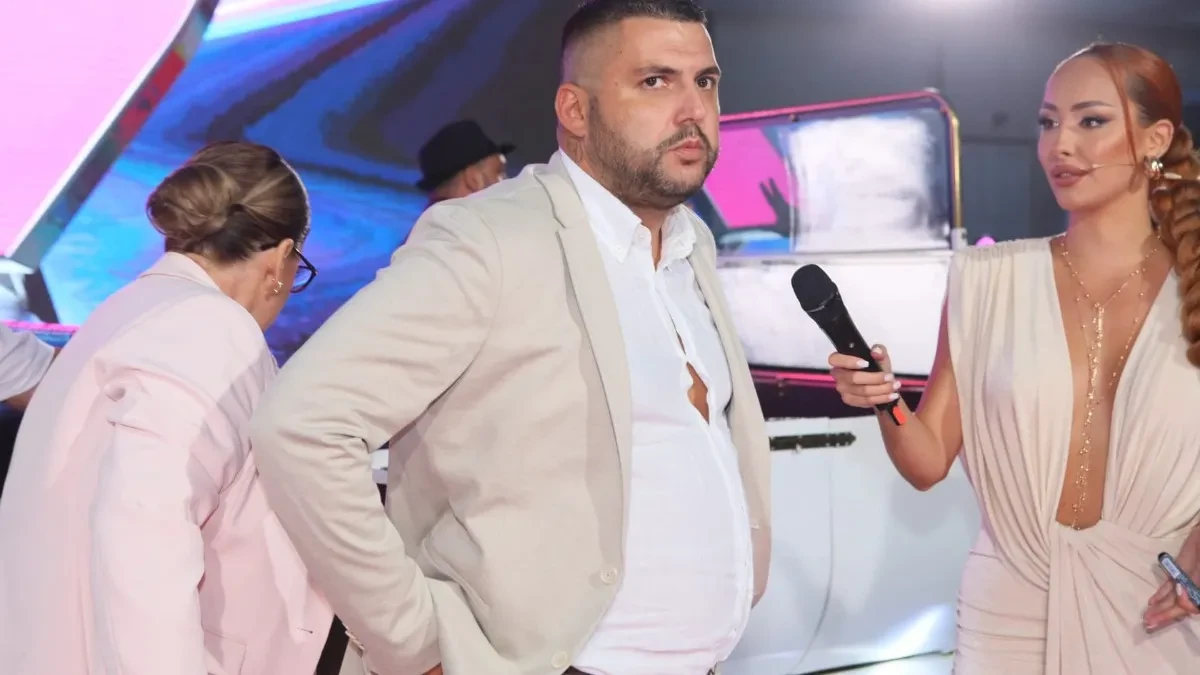 "Slao mi je gole slike": Šok uključenje uživo u emisiji, Asmin prebledeo zbog njenih reči