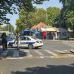 Sve vrvi od policije na Karaburmi: Prve fotografije s mesta jezivog ubistva muškarca (73)