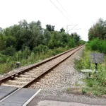Težak sudar usred noći: Kamion završio nasred železničkih šina