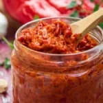 Ajvar od barenih paprika po bakinom receptu: Nema pečenja i ljuštenja, a ukus božanstven!
