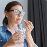 Doktor dao recept za dug život: Ovaj vitamin svi treba da piju posle 50. godine