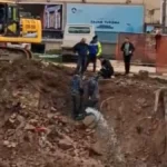 Haos u Aranđelovcu: Voda kulja iz kanalizacije, prizor je jeziv!