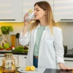 Jabukovo sirće ili voda sa limunom? Stručnjaci otkrili šta je bolje za stomak