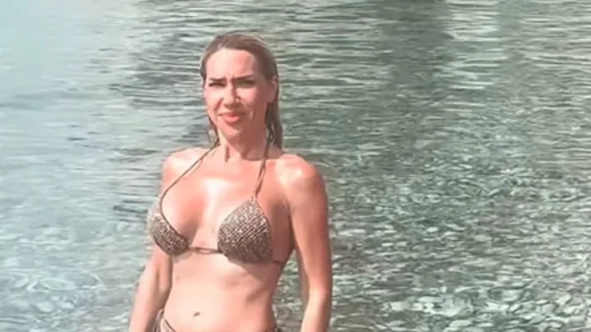 Jovana Jeremić pokazala silikonske grudi u kupaćem! Sve snimila i poručila: