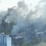 Krenulo je totalno razaranje, zgrade nestaju u dimu: Apokaliptični prizori iz ukrajinskog grada, padaju bombe, bije artiljerija (VIDEO)