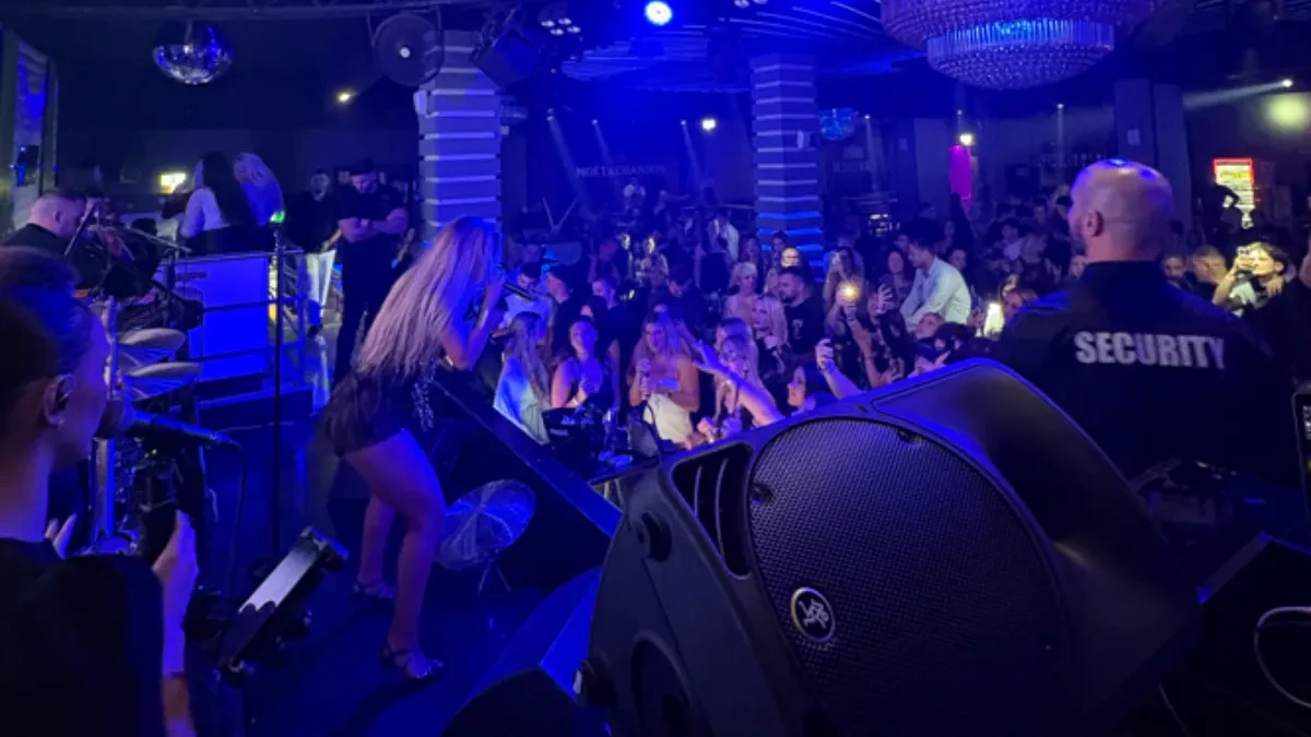 LINC NA NOGAMA! Tea Tairović napravila atmosferu za pamćenje: Prepuna diskoteka đuskala bez prestanka
