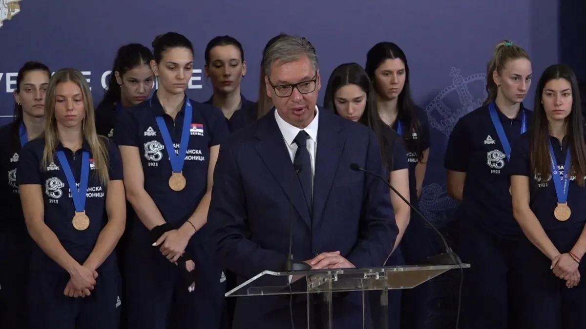 Predsednik Vučić primio odbojkašice: