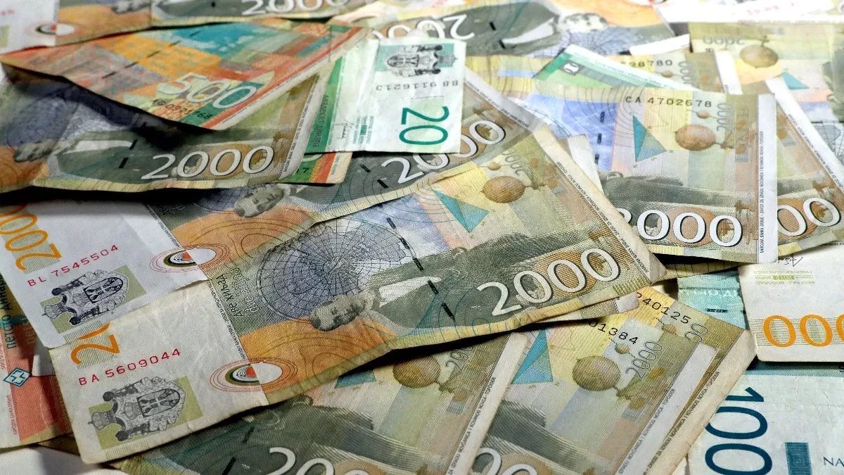 Prijava je počela! Svi punoletni građani mogu da se prijave za novčanu naknadu od 6.000 dinara