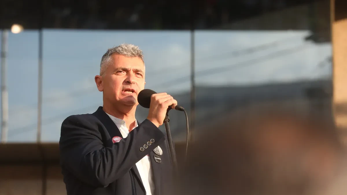 Prvi na listi blokadera otvoreno targetirao studente! Srdanović im ugrozio bezbednost jer nisu hteli da budu plenumaši! (FOTO)