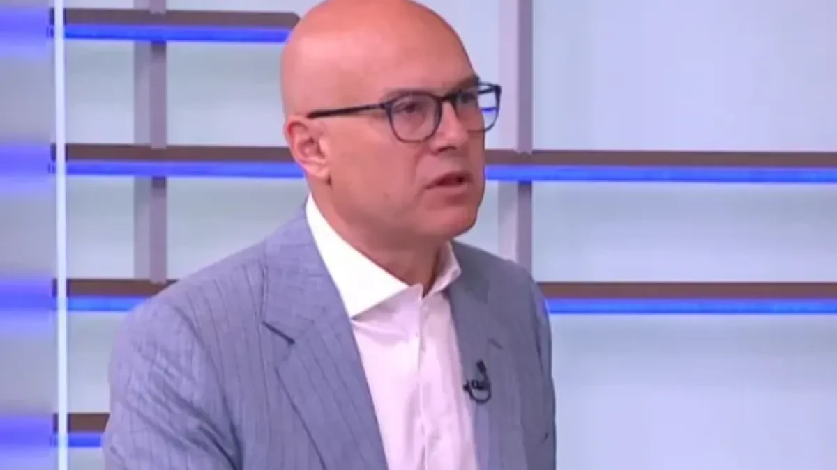 "Šokiran sam scenama nasilja koje su blokaderi isprovocirali" Vučević: Ujedinjena Srbija će pobediti napornim radom i patriotizmom