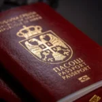 Šta policajac zapravo vidi kada vam skenira pasoš? Za nekoliko sekundi proverava se mnogo više od imena i fotografije