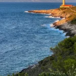 Turisti došli da se okupaju, a zatekla ih ograda sa žicom pod naponom