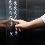 Uđete u lift i telefon odmah ostane bez mreže: Razlog će vas iznenaditi, metal nije jedini krivac!