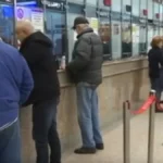 Umesto 6.000 u Pošti isplatili 7.700 dinara: Zašto neki građani sada dobijaju više novca?