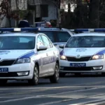 Užas u Borči: Automobil uleteo u autobusko stajalište, pokosio devojku i mladića, krv i srča na mestu nesreće!