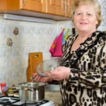 Za sina i snaju sam spremila ručak i kolače: Pare sam pozajmila, a ona me odmah ponizila!