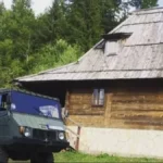 Zarađuje ogroman novac, a ima drvenu kuću! Naš proslavljeni glumac boravi na ovoj lokaciji! (FOTO)
