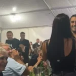 Žena našeg pevača napravila haos na njegovom nastupu: Uzela mu mikrofon, on se krstio pred svima