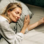 Žena spava u plakaru i tako uštedi 1.000 evra