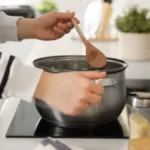 Ako vam je zagoreo ručak, nemojte ga bacati: Jetrva mi je pokazala trik koji uvek spasi jelo