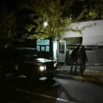 Bacio mu nož u lice uz krik „Alahu akbar“, a ranjeni žandarm ga pokosio sa nekoliko hitaca: Oglasilo se VJT