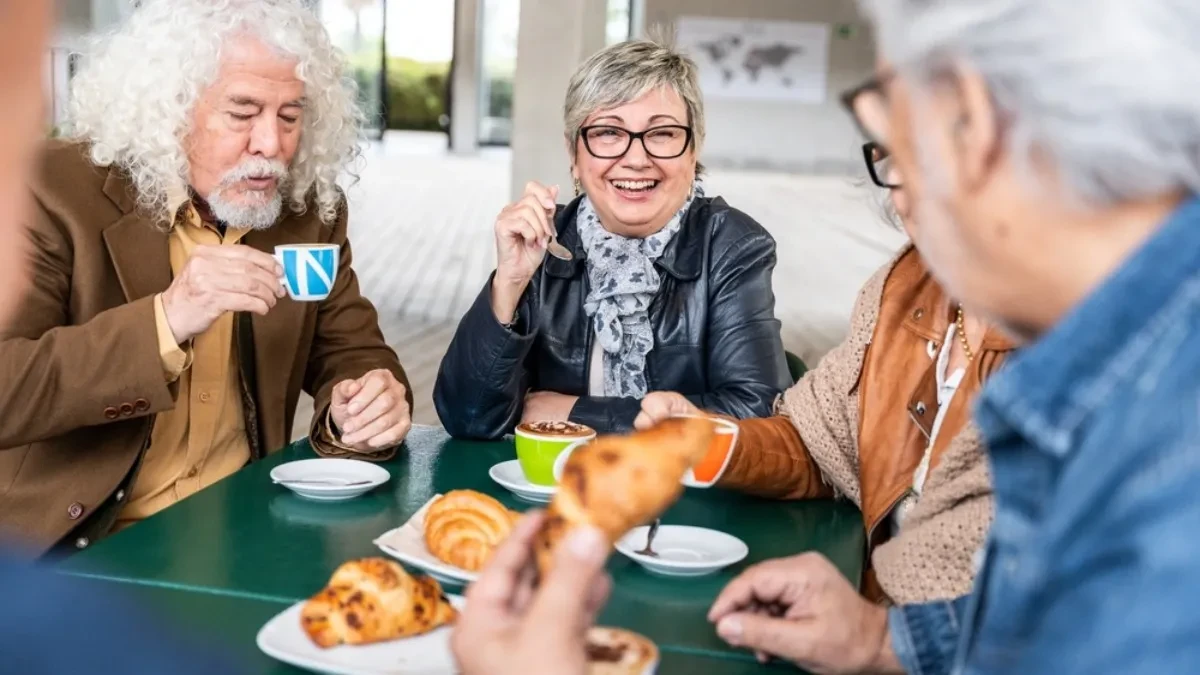 Dve kafe i kolač 35 evra - turisti objavili račun iz poznatog kafića