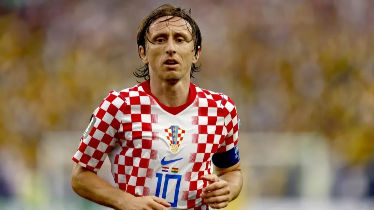 Englezi udarili na Modrića: