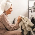 Greška koju mnogi prave - zašto nikada ne treba uključivati mašinu za veš tokom tuširanja