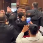 Haos na sednici jermenske Skupštine: Izbila masovna tuča (VIDEO)