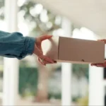 Ima 19 godina, radi dostavu i već je uštedeo 5.000 evra - sad traži savet, gde ih uložiti