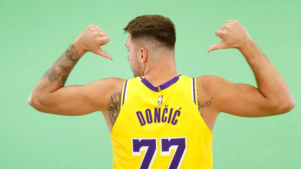 Kakav haos: Dončić pogodio sa pola, a onda krenuo u obračun (VIDEO)