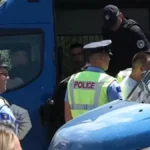 Kurti udario na Srbe tokom noći! Zatvoreni lokali u Zvečanu i Kosovoskoj Mitrovici, ljudi isterani napolje!