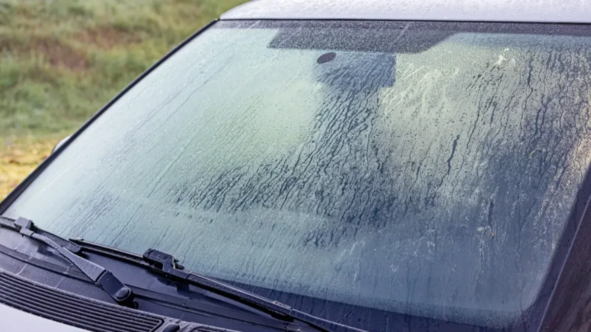 Magle vam se stakla u automobilu? Uz ovih 10 saveta brzo ćete rešiti problem