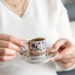 Morate u toalet čim srknete kafu? Nije samo kofein problem, evo šta vam telo poručuje