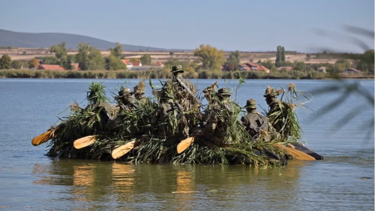 Nezaustavljiva sila srpskih elitnih jedinica: Pogledajte kako grme izviđači Vojske Srbije na terenu (VIDEO)
