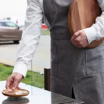 Obaveza ili dobra volja? Ostavljanje bakšiša je i dalje povod za žustre rasprave, evo šta kažu konobari, a šta bonton