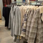 Ovaj kaput se prodaje kao alva: Jedan detalj učinio ga je najpoželjnijim modelom sezone!