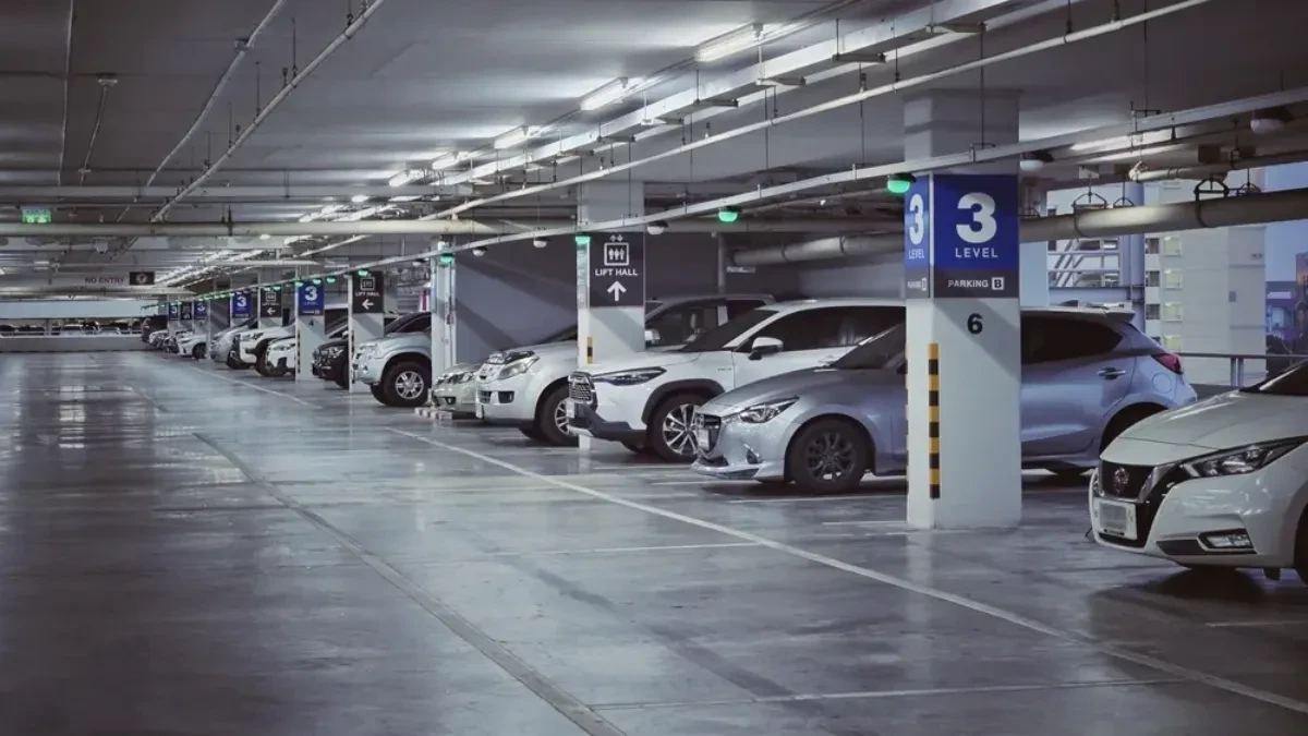 Parking mesto u Beogradu košta i do 150 evra mesečno: manjak mesta postao unosan privatni biznis