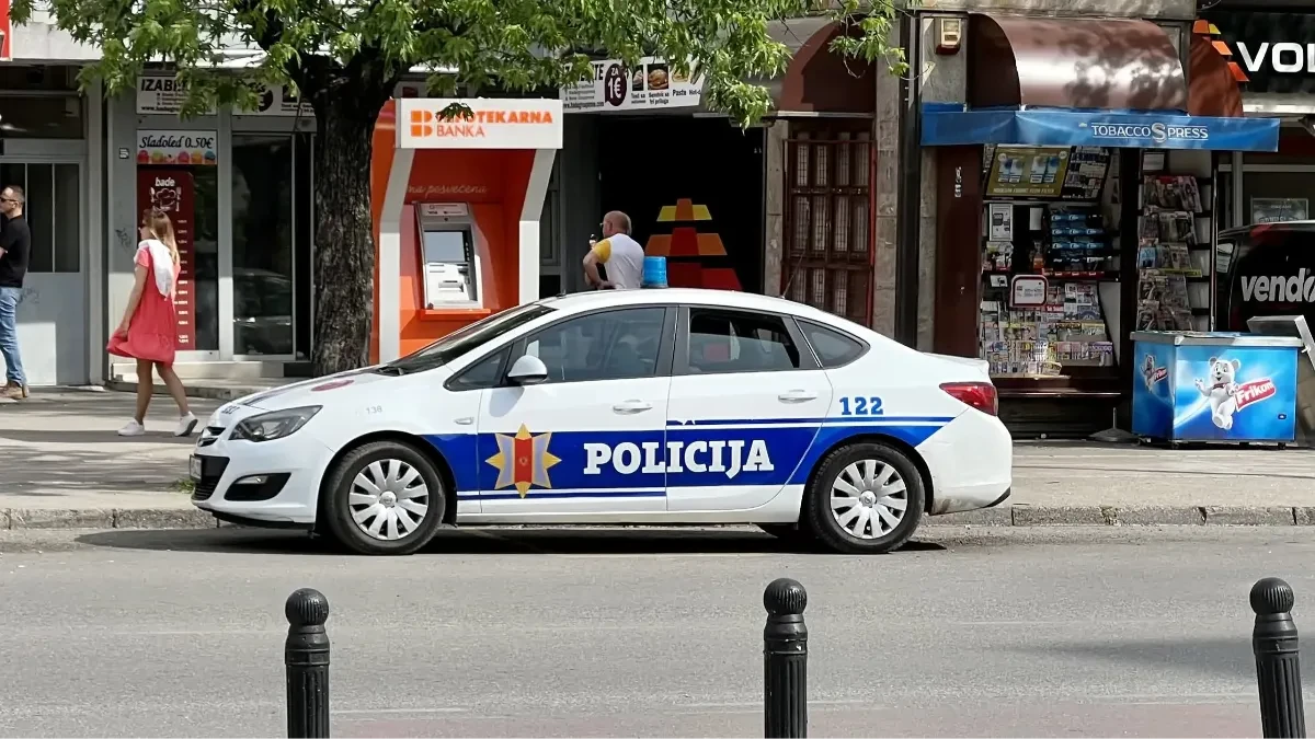Policajac mučio dete elektrošokerom? Majka iznela optužbe na suđenju!