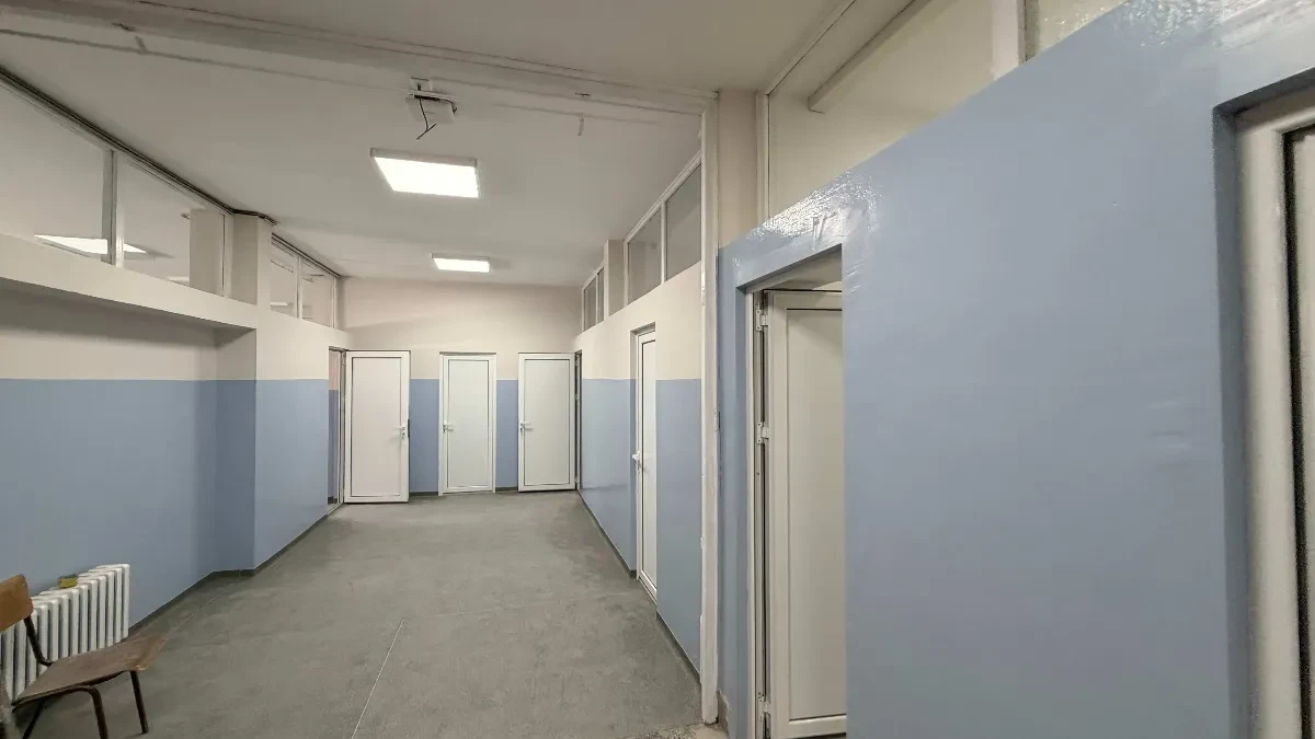 "Preduzeće sve potrebne mere nakon pada dela plafona"