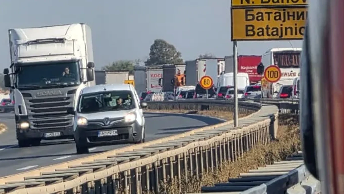 Preživeo sudar tri automobila, a onda ga udario kamion: Tragična sudbina muškarca na auto - putu kod Batajnice